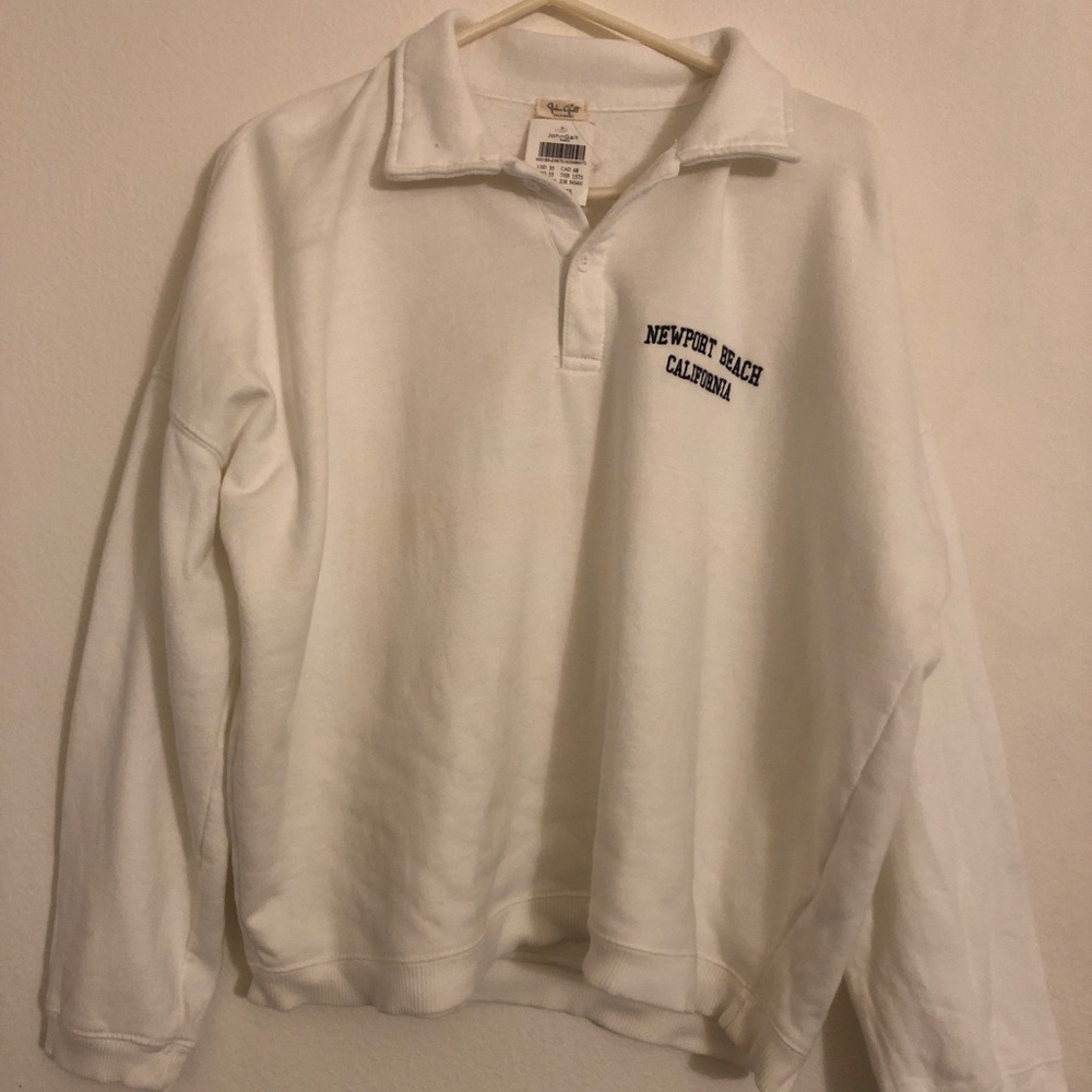 Brandy Melville Archer sweatshirt